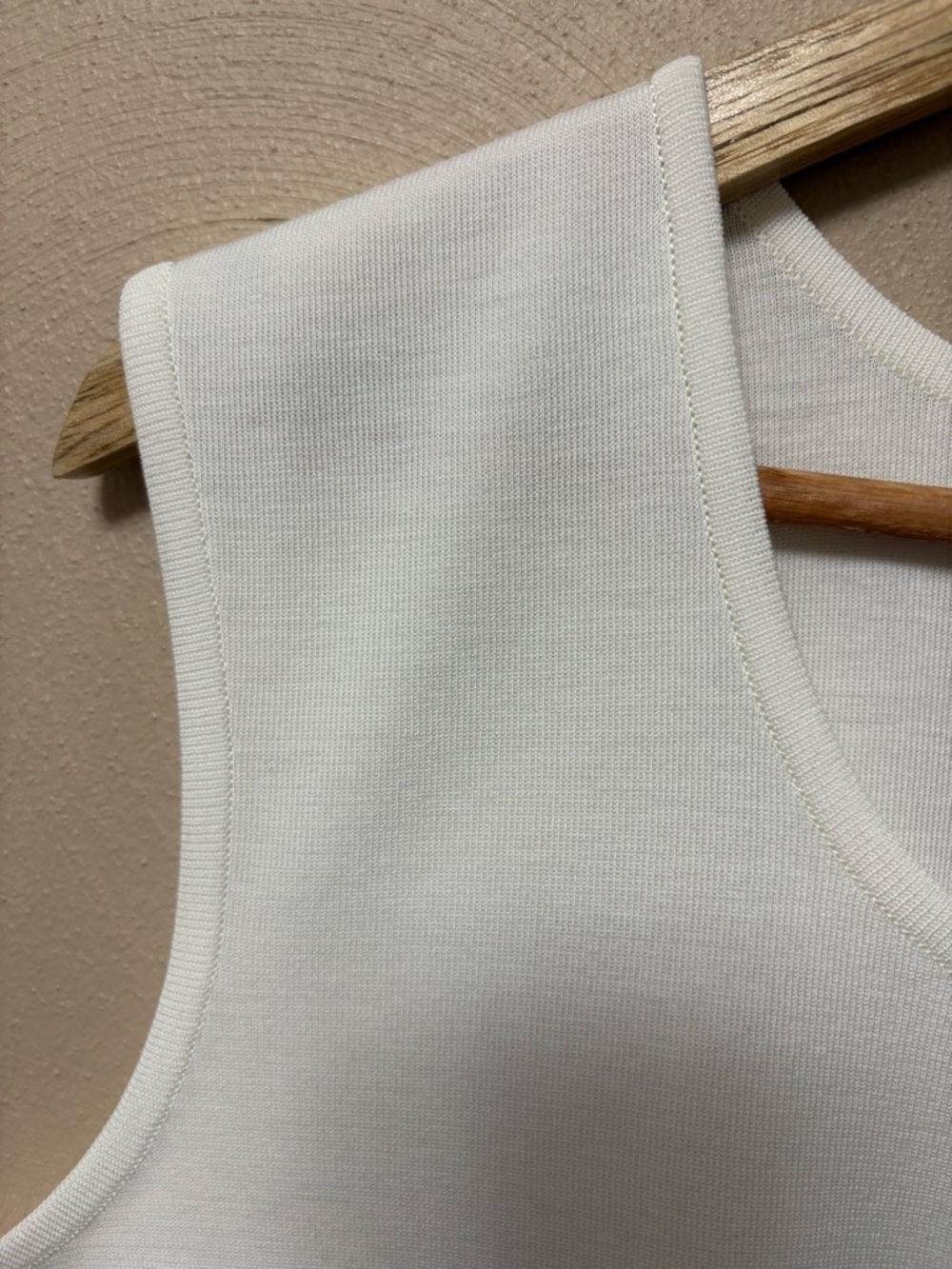 Misook Scoop Neck Tank White Size XL Petite NWT New - Picture 7 of 10